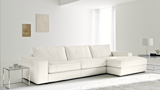Белый диван для гостиной 